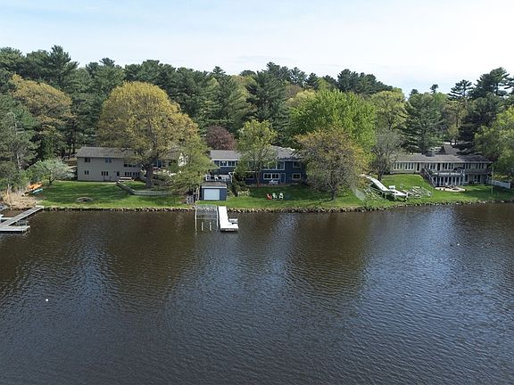 3rd image of 2107 Point Comfort Road NE