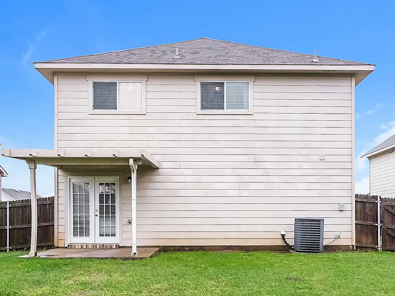 205 Crescent Ridge Dr — Photo 17