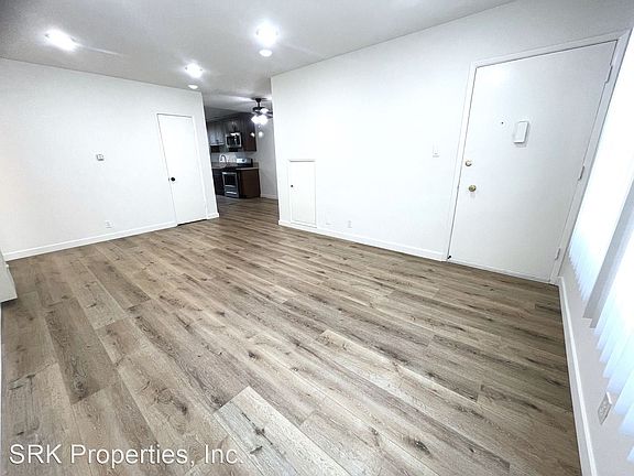 2nd image of 3369 Overland Ave #4