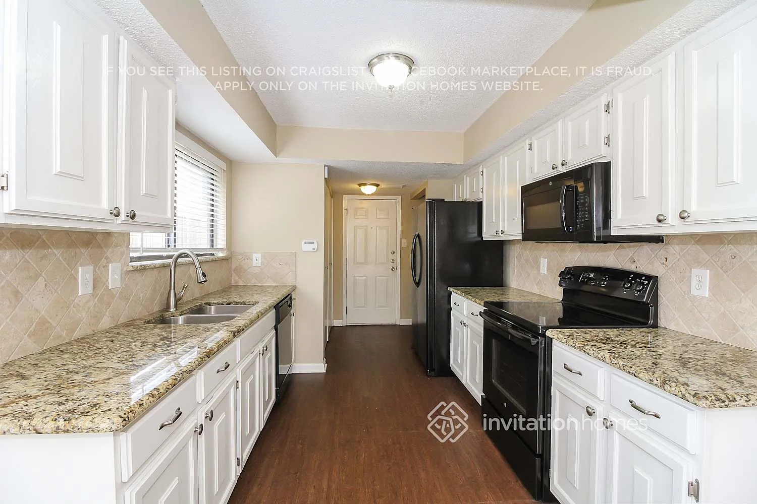 3718 Twin Oaks Ct Flower Mound, TX 75028 — Photo 3