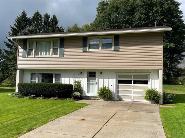838 W 3rd St S, Fulton, NY 13069