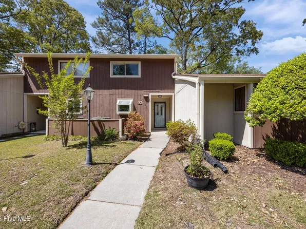 92 Quarterdeck Townes, New Bern, NC 28562