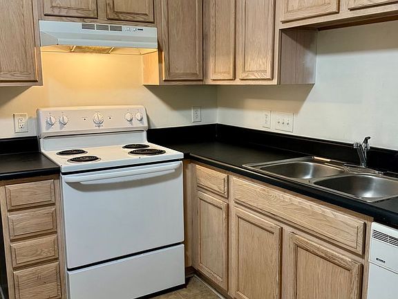 4th image of 41 Red Ln