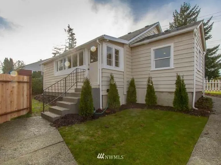 10604 2nd Pl SW — Photo 19