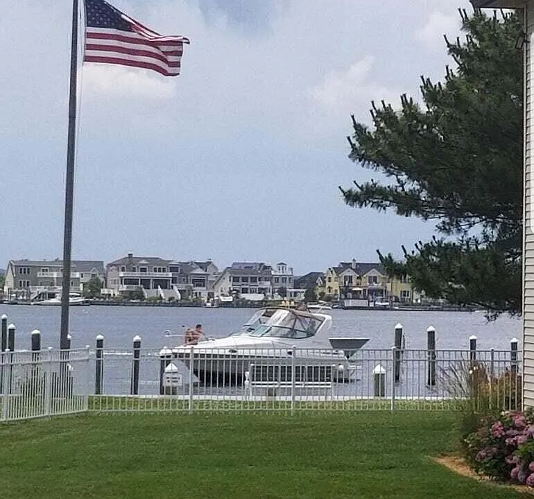 107 Wharfside Dr