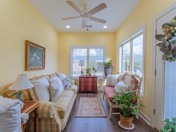 110 Goodman St, Savannah, TN 38372