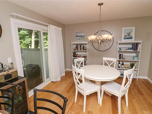 5th image of 125 Smith Ave Unit 8D