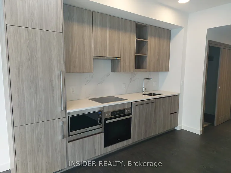 27 McMahon Dr #1515 — Photo 9