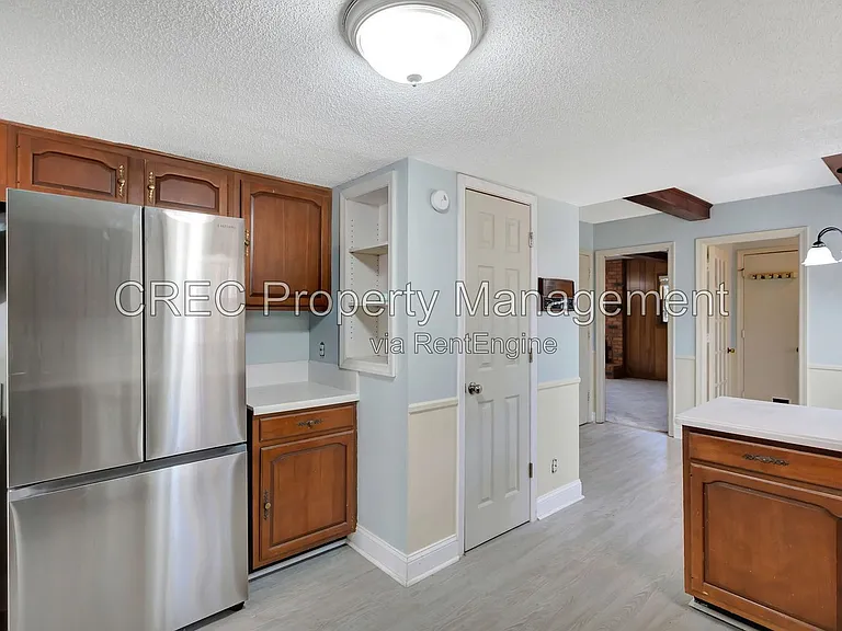 321 Shaftesbury Ln — Photo 52