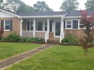 3605 Weiss Ln, Chesapeake, VA 23323