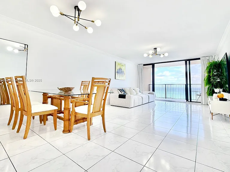 2101 S Ocean Dr #1402 — Photo 4