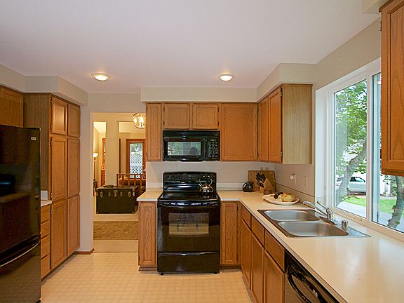 3rd image of 4137 243rd Ln SE