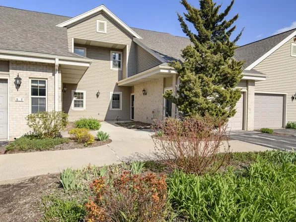 18605 Emerald DRIVE #G, Brookfield, WI 53045