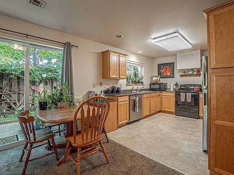 295 Tolman Creek Rd — Photo 5
