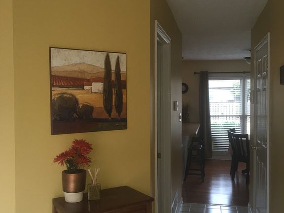 3rd image of 1033 Vero Ct