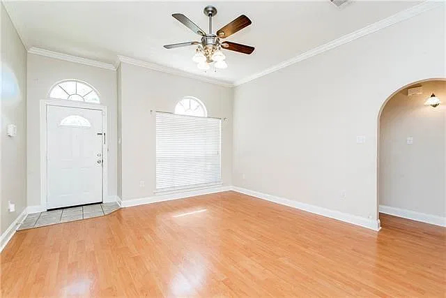 3 bed, 2.0 bath, 1390 sqft, $1,700 — Photo 4
