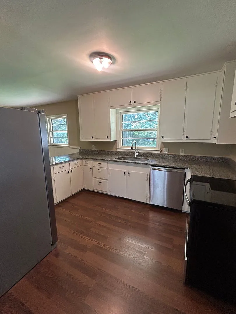 104 Galaxie Place — Photo 4