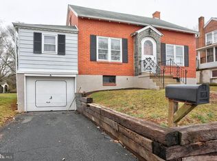 146 Mechanic St, Reinholds, PA