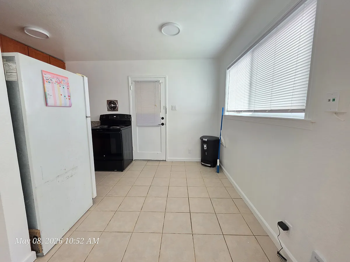 Building Photo - 14757 Martell Ave