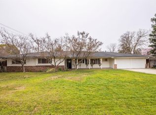 5586 N Winchester Ave, Fresno, CA