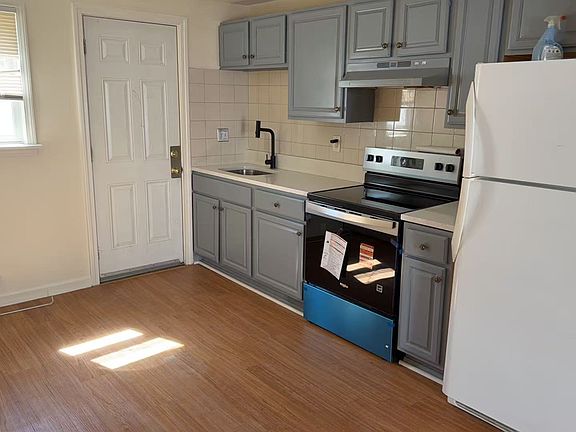 5th image of 31 Clym St #1