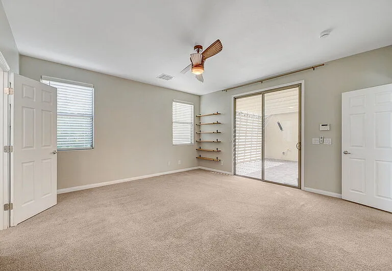 9152 Kentwell Ave — Photo 21