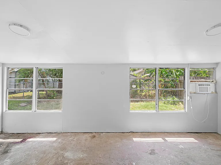1322 Magnolia St — Photo 21