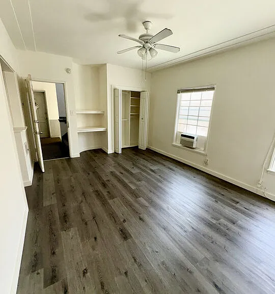 639 S Cochran Ave #109 — Photo 3