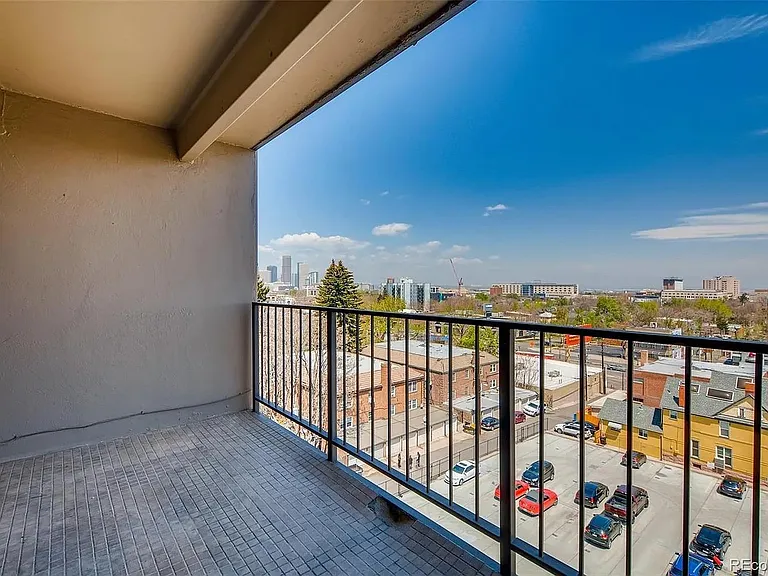 1433 N Williams St #805 — Photo 9