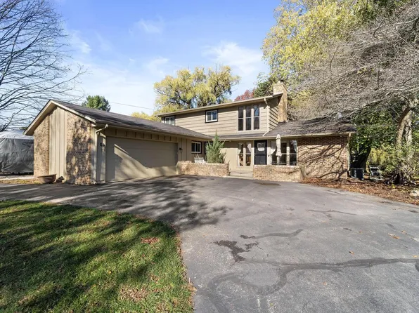 302 Jonsue LANE, Wind Point, WI 53402