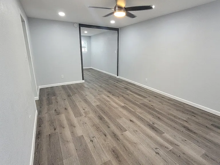 Spacious living room