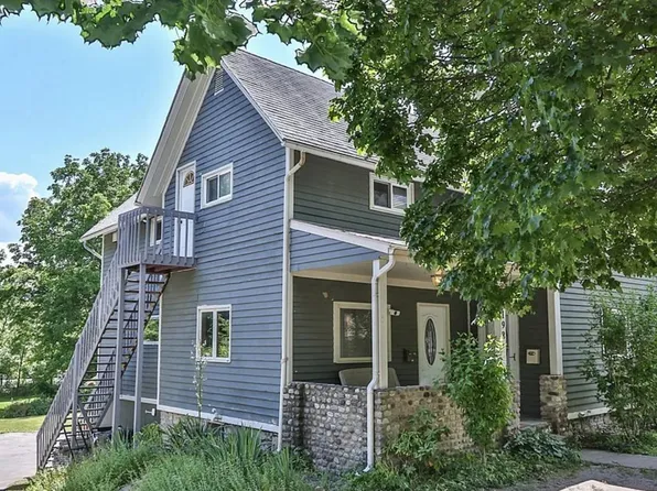 198 E Main St #200, Victor, NY 14564