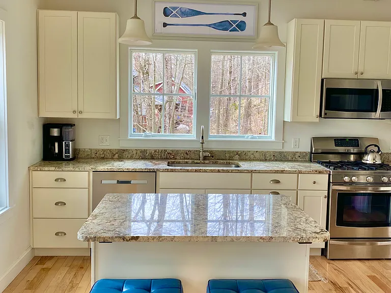61 Cove Rd — Photo 7
