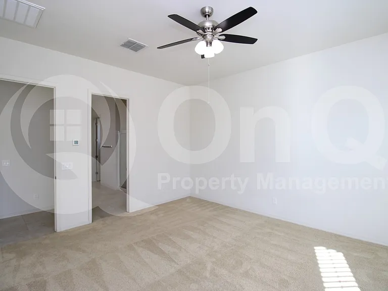 1863 E Canyon Way — Photo 10