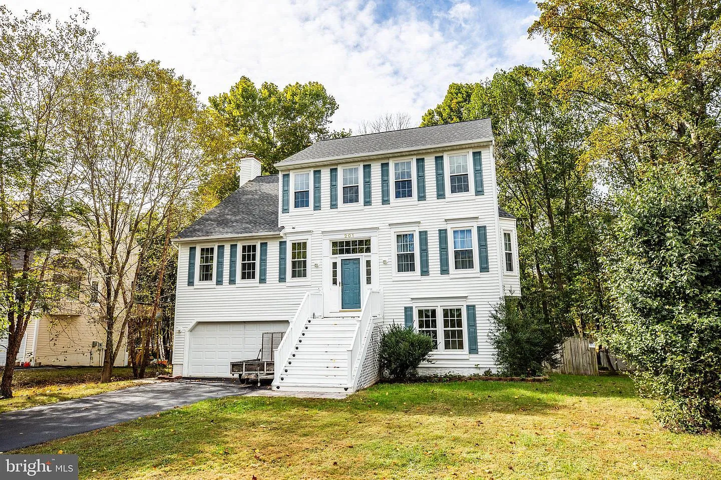 6 bed, 3462 sqft, $3,900 — Photo 1