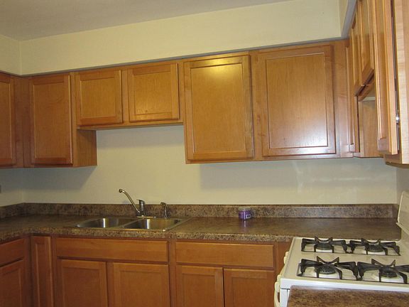 5th image of 43 King Arthur Ct APT 1