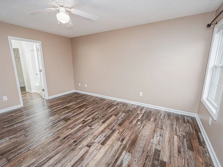 910 Gum Branch Ct — Photo 15