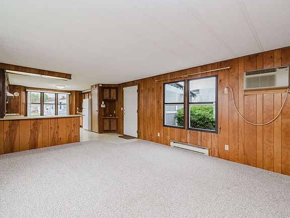3rd image of 152 Easy St
