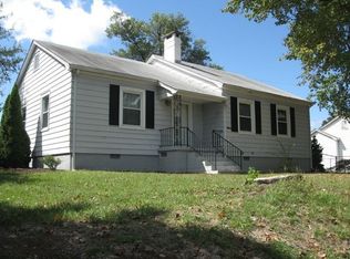 1235 11th St NW, Hickory, NC 28601
