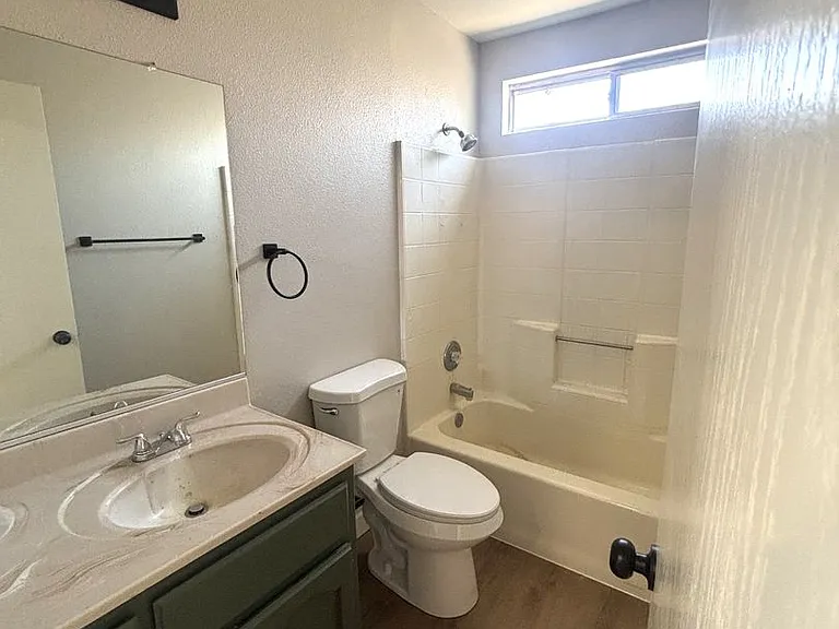 20312 Dean Ct — Photo 17