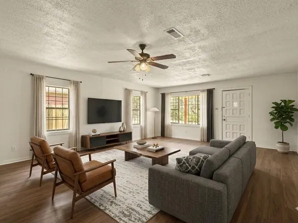 2315 Leffingwell St, Houston, TX 77026