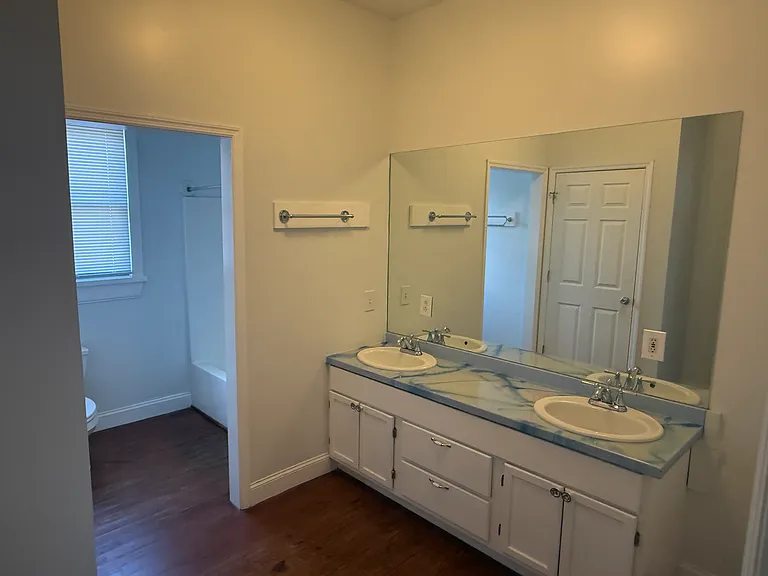 full bathroom