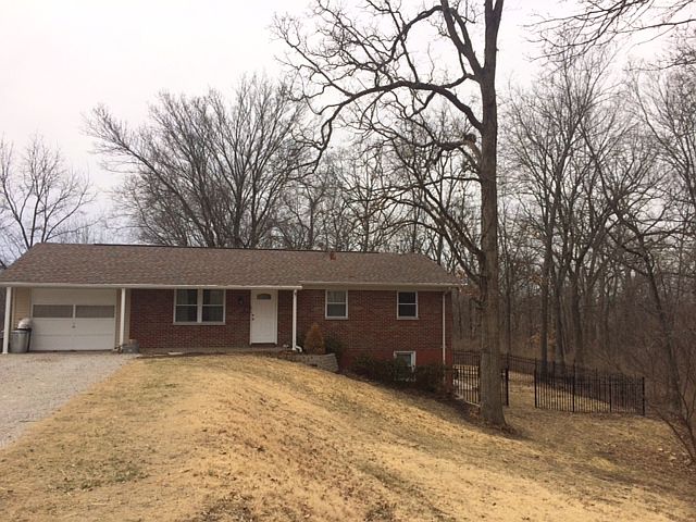 1st image of 1500 Campbell Ln
