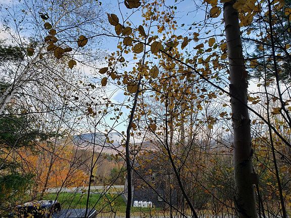 5th image of 70 North Peak Drive
