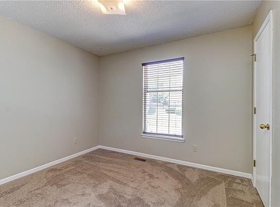 5th image of 3419 S Atherton Ave
