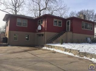 706 W Walnut St, Saint Marys, KS 66536