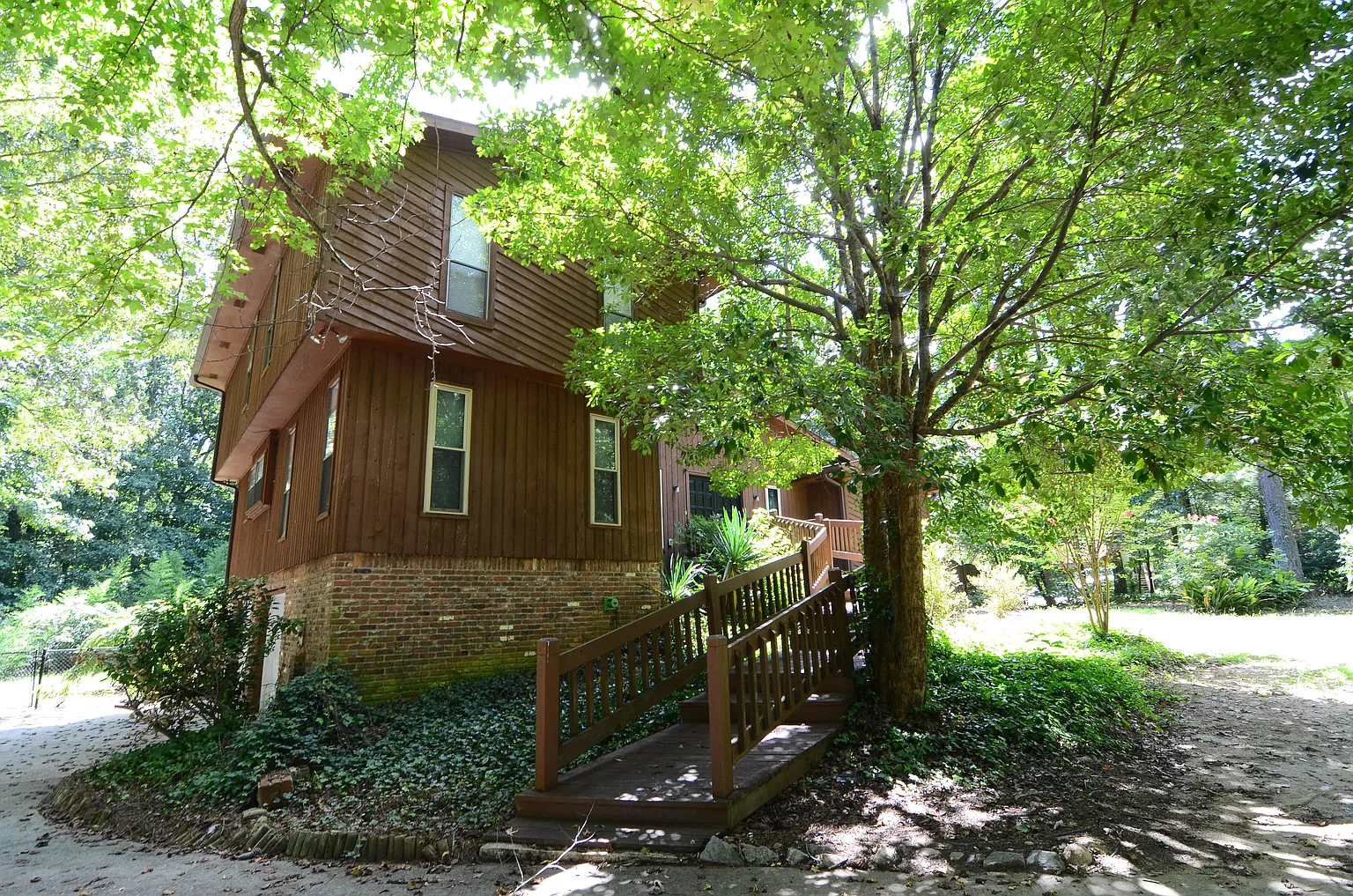 660 Ponderosa Ct photo 1