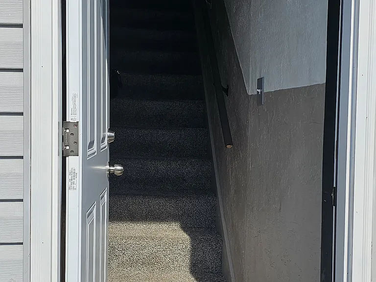 717 Cambria St — Photo 1