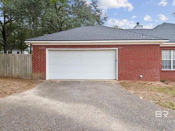 4th image of 4150 Oakbriar Dr E