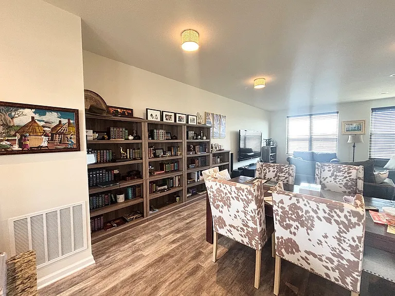 5136 Hampton St NE — Photo 22